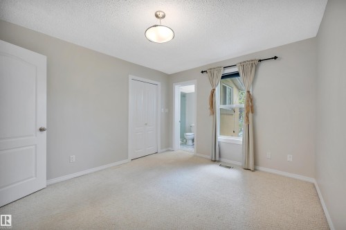 11028 84 Avenue, Edmonton, AB - Indoor Photo Showing Other Room