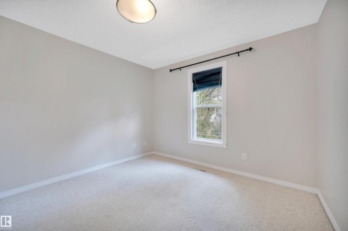 11028 84 Avenue, Edmonton, AB - Indoor Photo Showing Other Room
