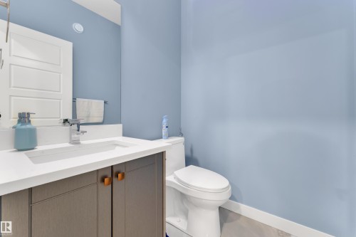16016 34 Avenue, Edmonton, AB - Indoor Photo Showing Bathroom
