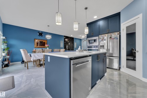 16016 34 Avenue, Edmonton, AB - Indoor Photo Showing Kitchen With Upgraded Kitchen