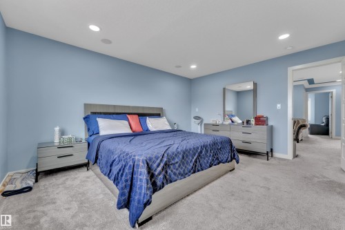 16016 34 Avenue, Edmonton, AB - Indoor Photo Showing Bedroom
