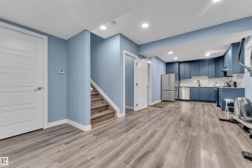 16016 34 Avenue, Edmonton, AB - Indoor Photo Showing Kitchen