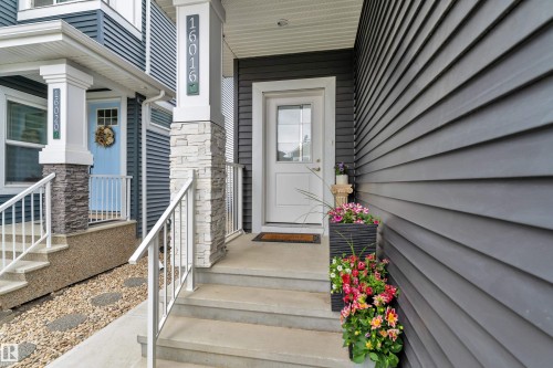16016 34 Avenue, Edmonton, AB - Outdoor