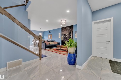 16016 34 Avenue, Edmonton, AB - Indoor Photo Showing Other Room