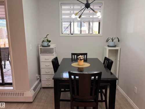 106 10421 93 Street Nw, Edmonton, AB - Indoor Photo Showing Dining Room