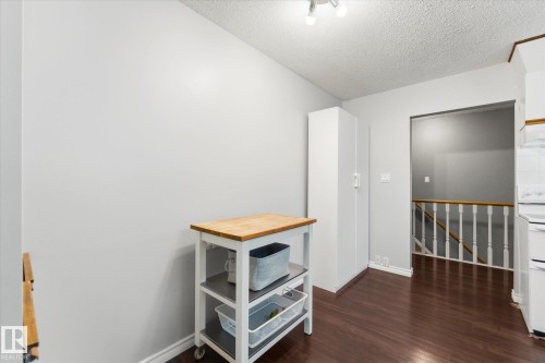 27 Westview Crescent, Spruce Grove, AB - Indoor Photo Showing Other Room