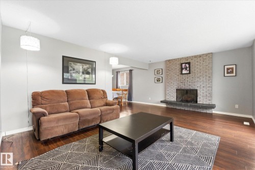 27 Westview Crescent, Spruce Grove, AB - Indoor Photo Showing Living Room With Fireplace