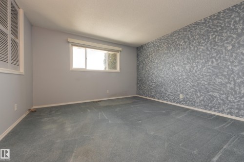 2058 74 Street, Edmonton, AB - Indoor Photo Showing Other Room
