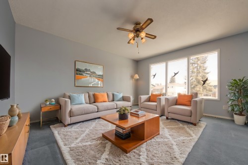 2058 74 Street, Edmonton, AB - Indoor Photo Showing Living Room