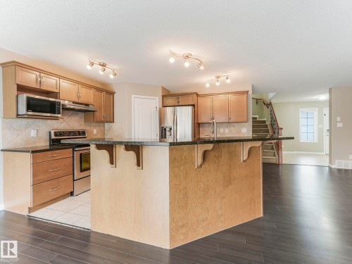 7912 172 Avenue, Edmonton, AB - Indoor Photo Showing Kitchen With Stainless Steel Kitchen With Upgraded Kitchen