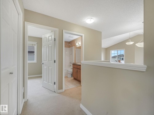 7912 172 Avenue, Edmonton, AB - Indoor Photo Showing Other Room