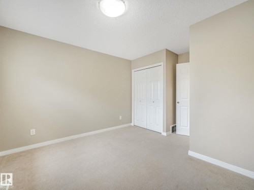 7912 172 Avenue, Edmonton, AB - Indoor Photo Showing Other Room