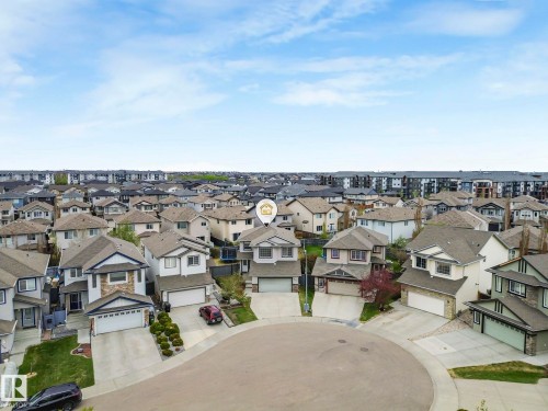 7912 172 Avenue, Edmonton, AB - Outdoor With Facade
