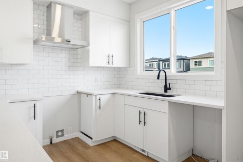 22429 83A Avenue, Edmonton, AB - Indoor Photo Showing Kitchen