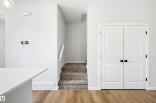 22429 83A Avenue, Edmonton, AB - Indoor Photo Showing Other Room