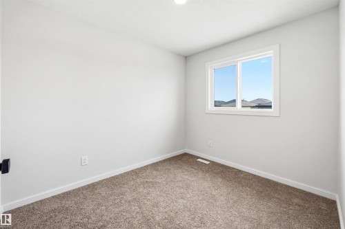 22429 83A Avenue, Edmonton, AB - Indoor Photo Showing Other Room