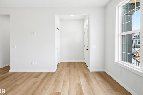22429 83A Avenue, Edmonton, AB - Indoor Photo Showing Other Room
