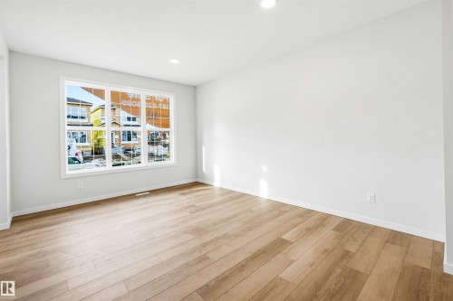 22429 83A Avenue, Edmonton, AB - Indoor Photo Showing Other Room