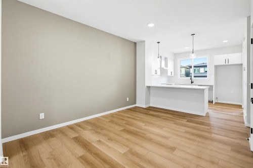 22429 83A Avenue, Edmonton, AB - Indoor