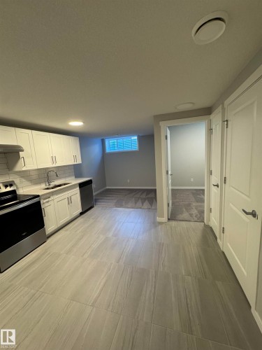 2514/2518 151A Avenue, Edmonton, AB - Indoor Photo Showing Other Room