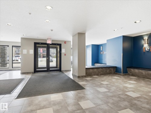 302 5521 7 Avenue, Edmonton, AB - Indoor Photo Showing Other Room
