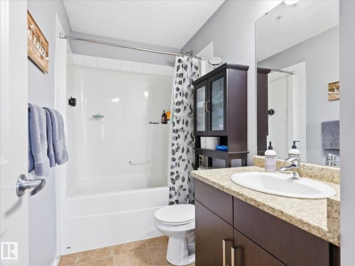 302 5521 7 Avenue, Edmonton, AB - Indoor Photo Showing Bathroom