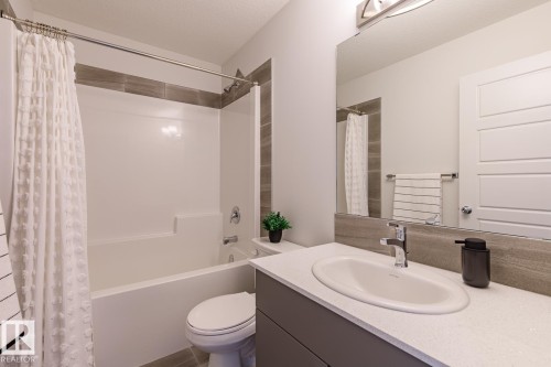 99 Silverstone Drive, Stony Plain, AB - Indoor Photo Showing Bathroom