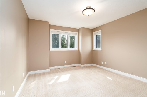 3312 Watson Bay Bay, Edmonton, AB - Indoor Photo Showing Other Room