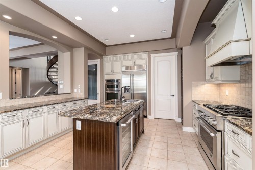 3312 Watson Bay Bay, Edmonton, AB - Indoor Photo Showing Kitchen With Upgraded Kitchen