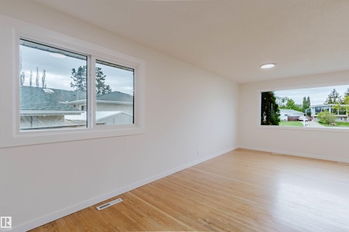8311 160 Street, Edmonton, AB - Indoor
