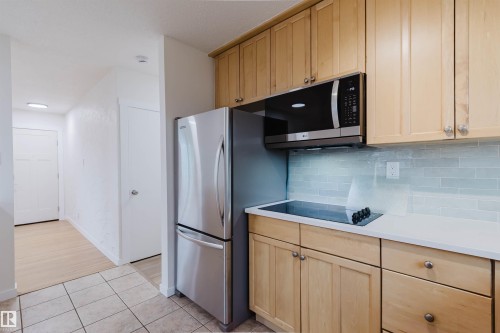 8311 160 Street, Edmonton, AB - Indoor Photo Showing Kitchen