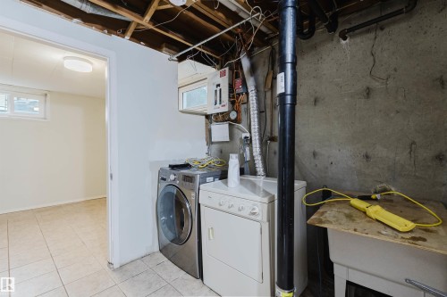 8311 160 Street, Edmonton, AB - Indoor Photo Showing Laundry Room