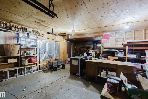 8311 160 Street, Edmonton, AB - Indoor