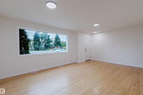 8311 160 Street, Edmonton, AB - Indoor Photo Showing Other Room