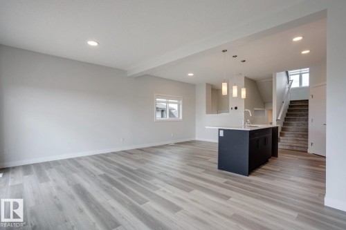 308 Brae Way, Leduc, AB - Indoor Photo Showing Kitchen