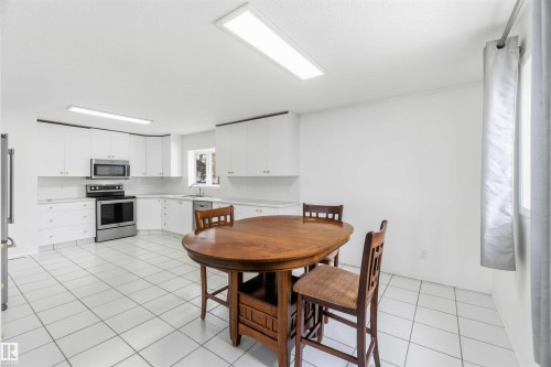 17919 94 Avenue, Edmonton, AB - Indoor