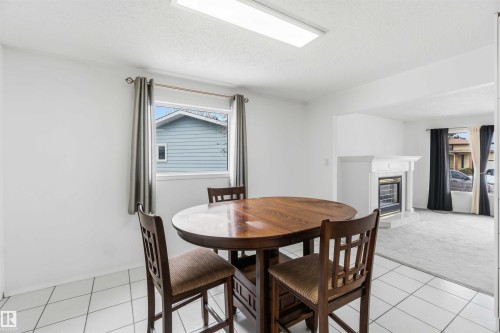 17919 94 Avenue, Edmonton, AB - Indoor Photo Showing Dining Room