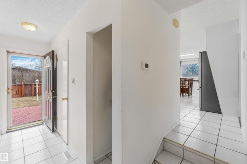 17919 94 Avenue, Edmonton, AB - Indoor Photo Showing Other Room