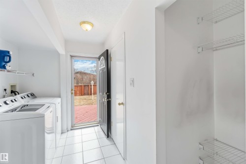 17919 94 Avenue, Edmonton, AB - Indoor Photo Showing Laundry Room