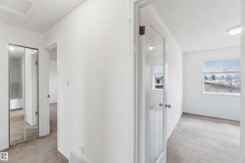 17919 94 Avenue, Edmonton, AB - Indoor Photo Showing Other Room