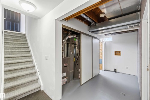 17919 94 Avenue, Edmonton, AB - Indoor