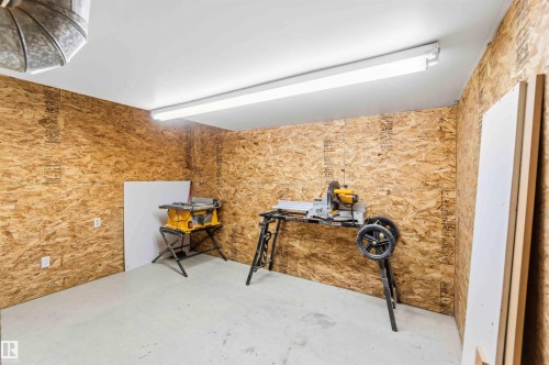 17919 94 Avenue, Edmonton, AB - Indoor Photo Showing Other Room