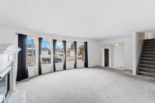 17919 94 Avenue, Edmonton, AB - Indoor Photo Showing Other Room