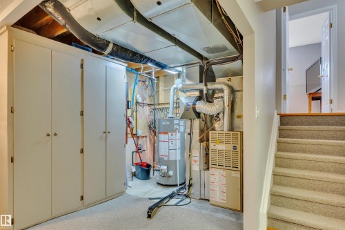117 Hollick-Kenyon Way, Edmonton, AB - Indoor Photo Showing Other Room