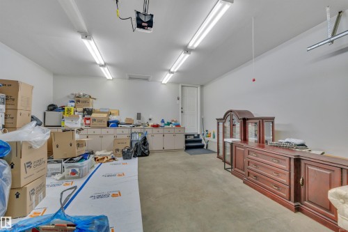 117 Hollick-Kenyon Way, Edmonton, AB - Indoor