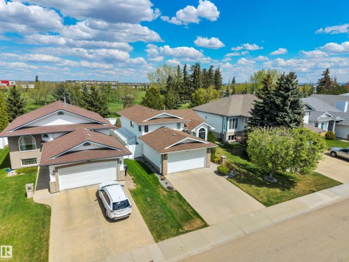 117 Hollick-Kenyon Way, Edmonton, AB - Outdoor With View