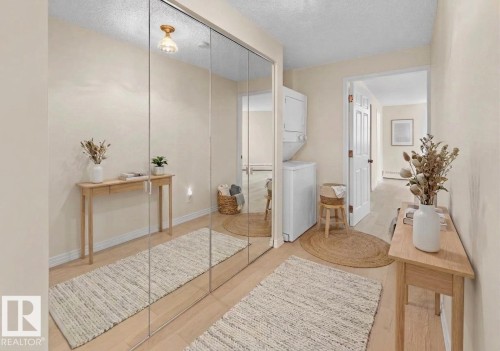 201 11826 100 Avenue, Edmonton, AB - Indoor