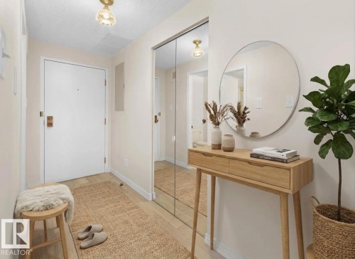 201 11826 100 Avenue, Edmonton, AB - Indoor Photo Showing Other Room