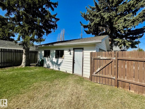 9650 86 Street, Edmonton, AB - Outdoor