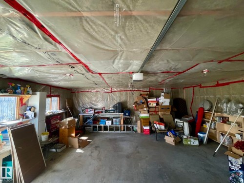 9650 86 Street, Edmonton, AB - Indoor Photo Showing Garage